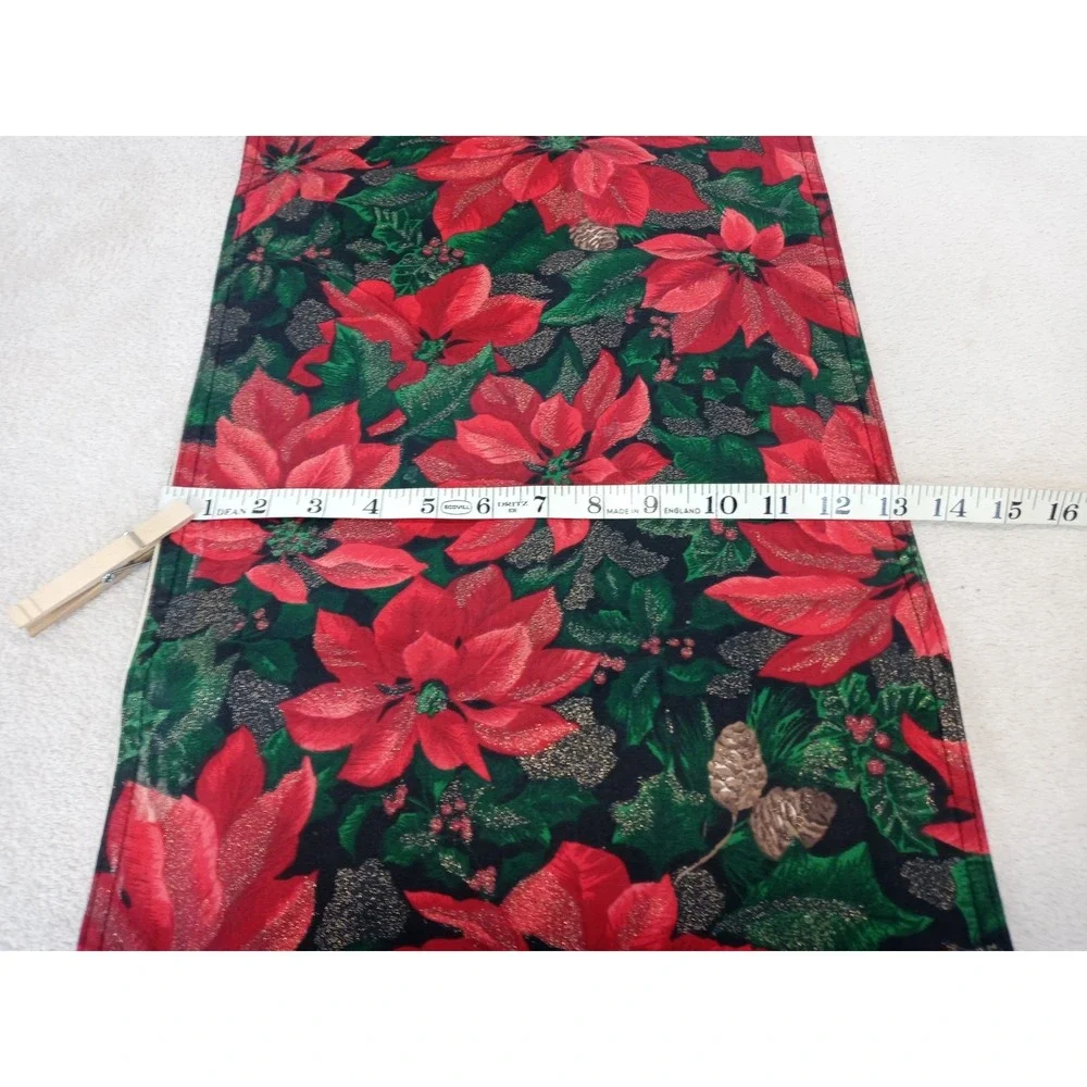 Christmas‎ Poinsettia Table Runner 70